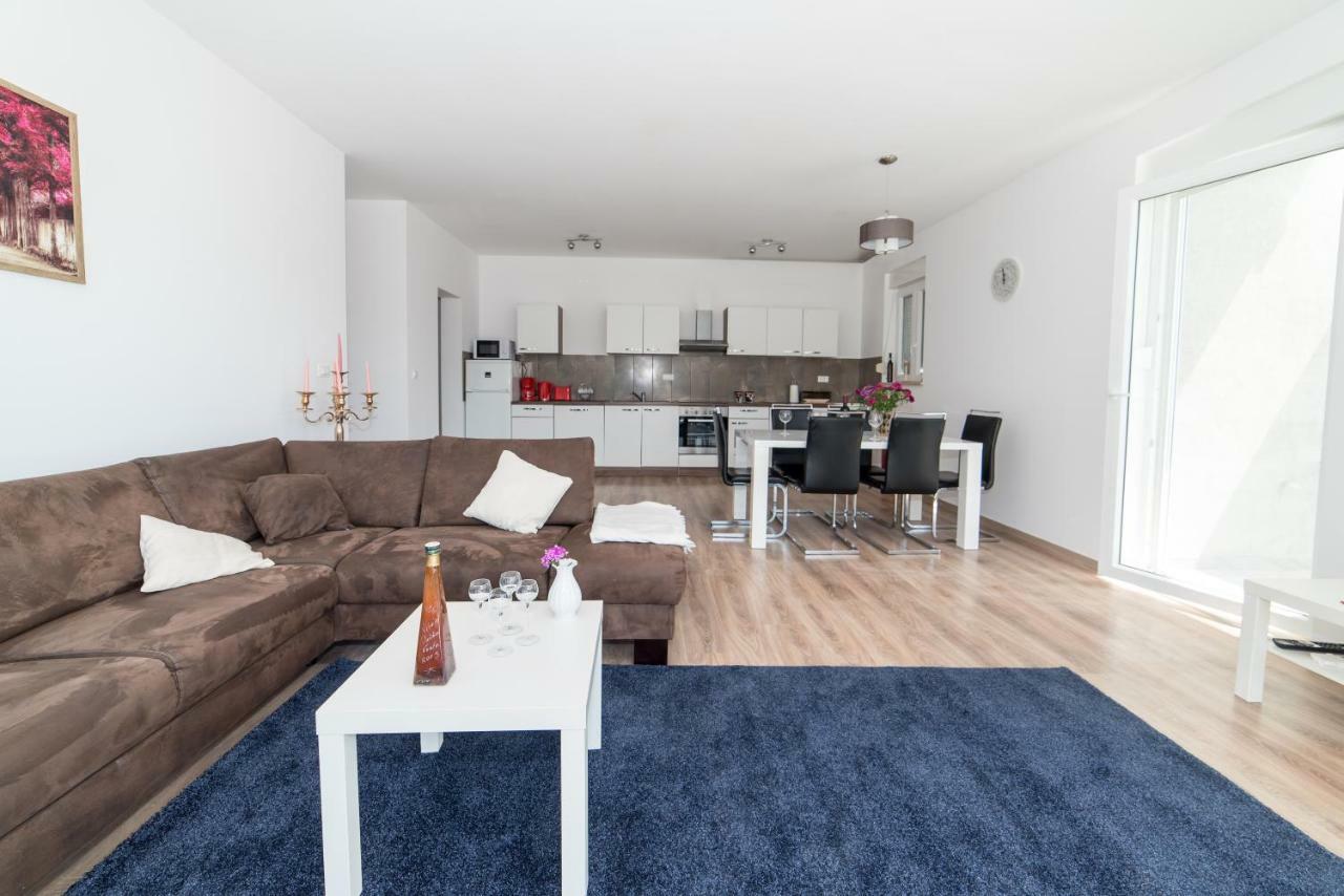 זאטון De Luxe Apartment Mediteran 1**** מראה חיצוני תמונה